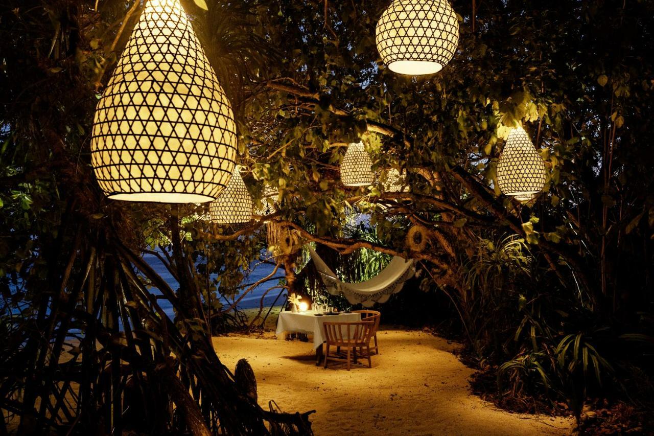 Kudadoo Maldives Private Island Hotel Komandoo  Eksteriør billede